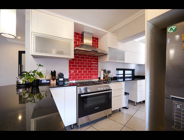 3 BEDROOM TOWNHOUSE FOR SALE IN PAULSHOF